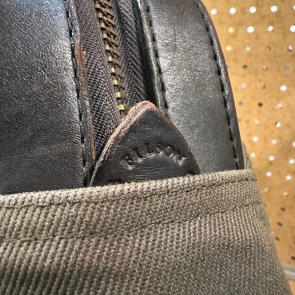 Filson Original Briefcase - Picture 4 of 10